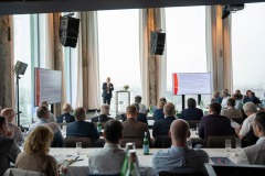 User-Meeting_Final-7-van-109