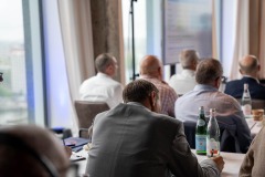 User-Meeting_Final-8-van-109